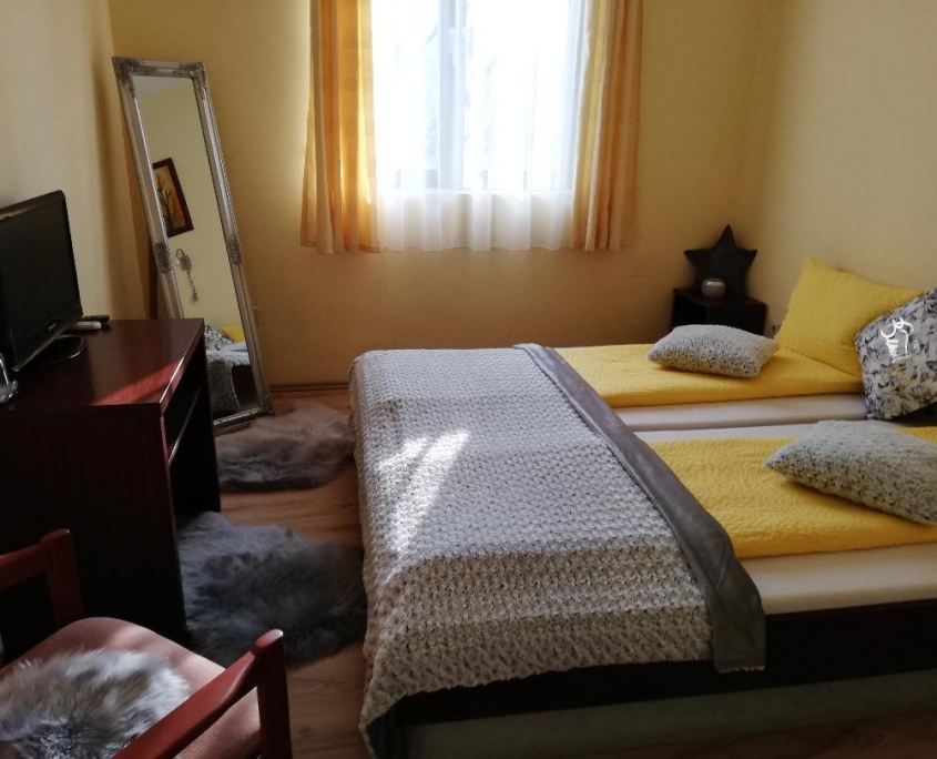 poza secundara